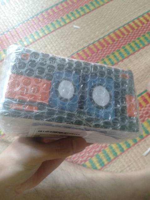 Giao hàng nha
Đóng gói đẹp
Loa còn hơi nhỏ tiếng nhưng với giá vậy thì cũng ổn rồi