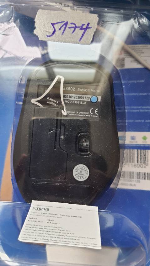 Mới nhận hàng lúc chiều, *** thấy kết nối bluetooth và hoạt động tốt.

Trên web ghi là "Nhà bán khui Laminate sản phẩm trước để dán tem bảo hành - Chỉ những sản phẩm có tem bảo hành mới đủ điều kiện được bảo hành" nhưng chỉ thấy 1 cái tem tròn nhỏ ở mặt dưới, nhìn kỹ mới thấy có gạch ở số 8 (mà nay mới 13/7) và không thấy chỗ nào thể hiện năm 2021. Không biết là sẽ bảo hành bao lâu với nhữn thông tin này vậy Prolink Official Store?