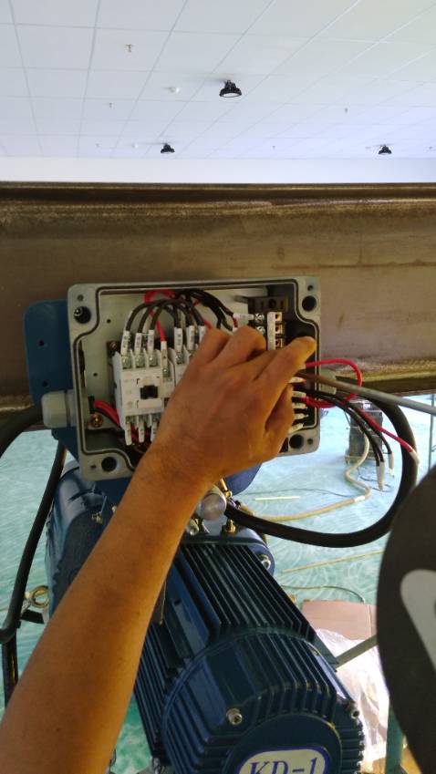 Giao hàng đúng hẹn , đóng gói gói cẩn thận , hài lòng...