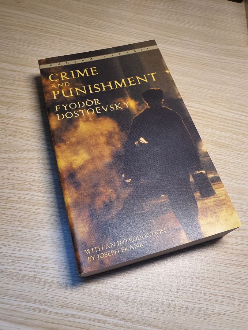 - Giao hàng siêu nhanh. Mình vừa đặt tối trước thì 10h30 sáng hôm sau đã giao.
- Đóng gói kỹ càng. 
- Size sách nhỏ xinh, cầm rất vừa tay.
- Chất lượng giấy tốt.
- Về nội dung mình chưa thể review do chưa đọc, nhưng là một tác phẩm kinh điển thì ắt hẳn có lý do.