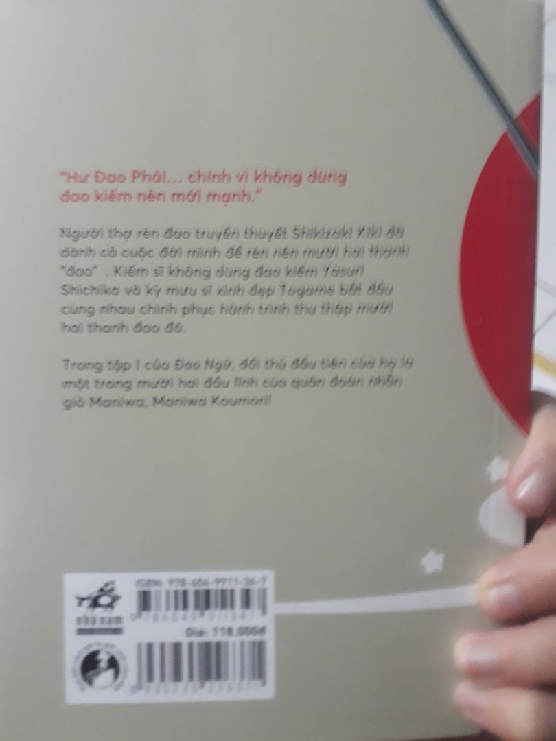 Sách đẹp, giao nhanh, shipper thân thiện. Của Nisio Isin thì hay khỏi bàn rồi :33