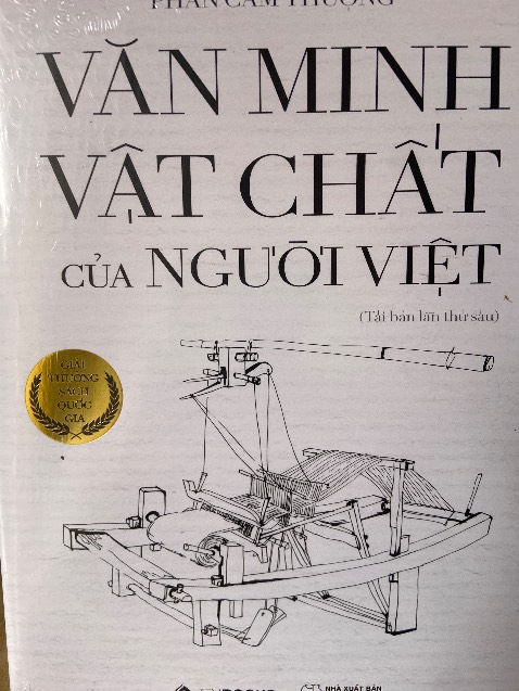 Rất hài lòng với sản phẩm được giao. Sách in ấn đẹp, trình bày rất khoa học; nội dung súc tích. Cảm ơn các bạn.