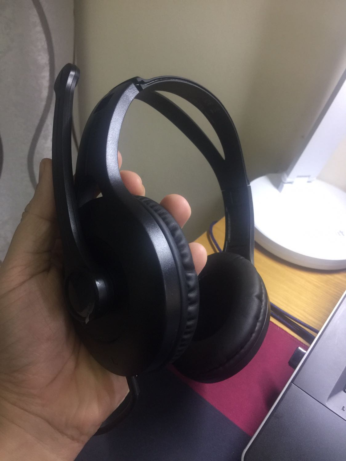 Hàng chuẩn chính hãng, nghe rất thích. Jack Usb rất tiện lợi. Rất ưng ý. Hàng chuẩn chính hãng, nghe rất thích. Jack Usb rất tiện lợi. Rất ưng ý.