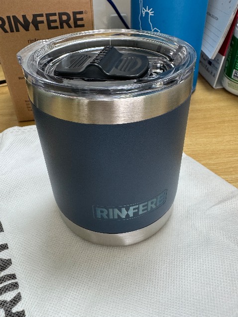 Vừa đủ dung tích pha cafe ! Sản phẩm OK ! Nhìn sang trọng ! 
Logo khắc trên thân bị lem màu sơn không lộ màu Inox ra chỗ này mà sáng lên thì đẹp hơn !