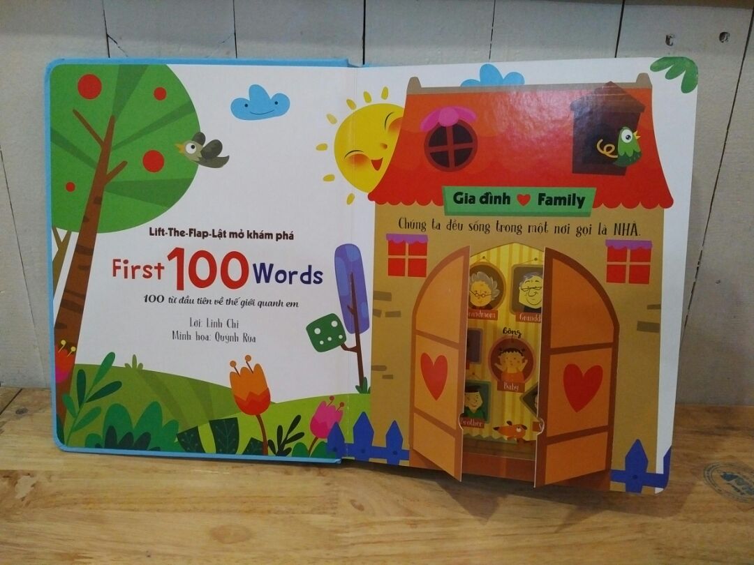 Mình là người lớn mà nhìn thấy sách còn khoái nữa là...hijiii. Rất hấp dẫn và bổ ích cho tụi nhỏ.
Sách khổ to, bìa cứng cáp, trang sách cũng dày, màu sắc rõ nét bắt mắt.
Tiki đóng gói rất cẩn thận, giao hàng rất nhanh.