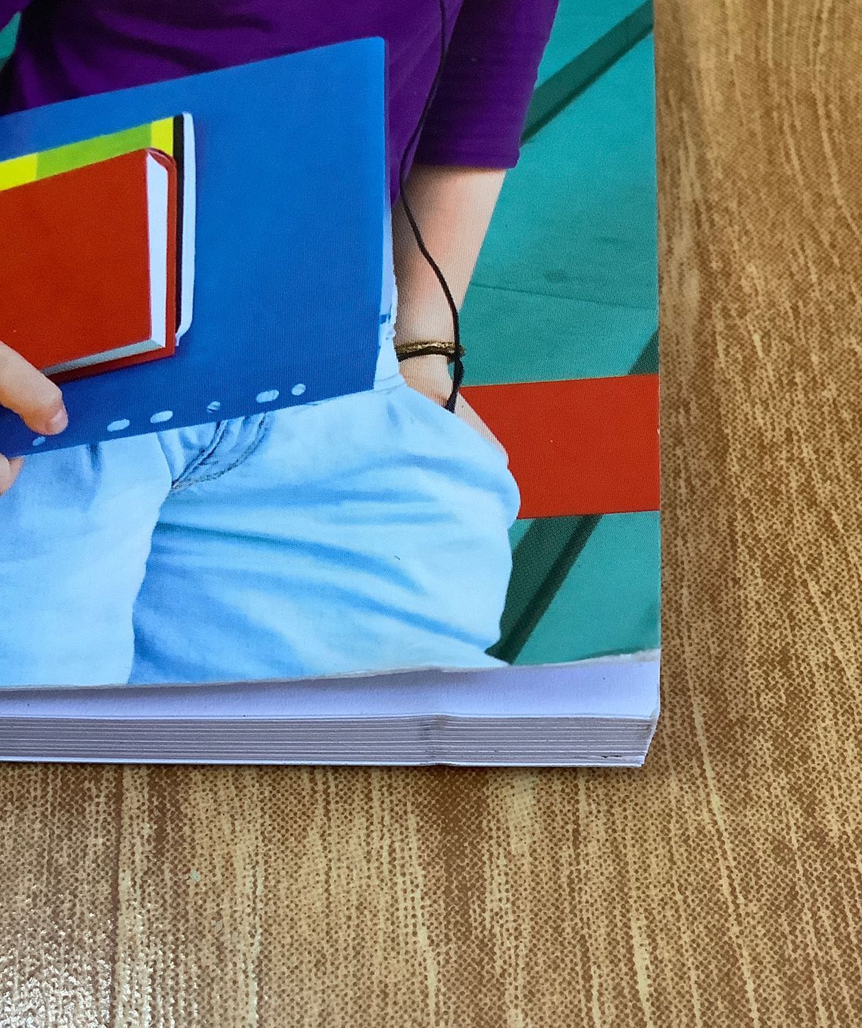 Hừm....lần này mk đánh giá 3 sao thôi vì sách bị bẩn và quăn ở mép nhiều quá, đâm ra học cứ thấy sót sót thế nào ý:( nhưng thôi đổi lại nội dung rất hay và phù hợp với 1 learner như mk :)
nên vào những lần mua sau tiki nhớ cẩn thận hơn là được !!!