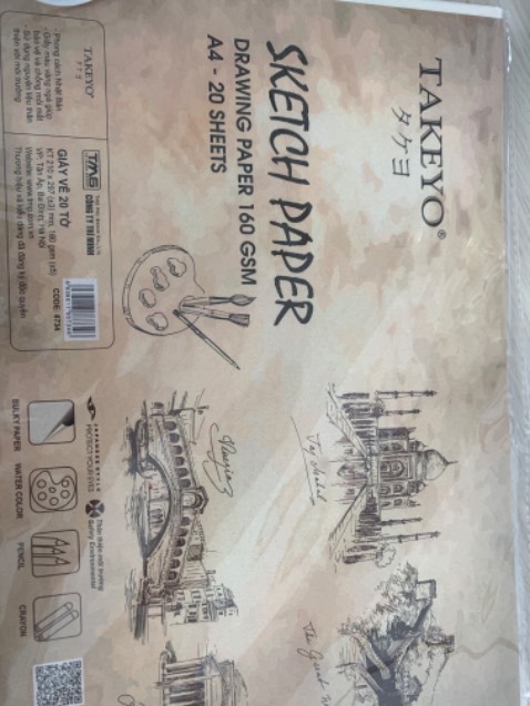 Chất lượng dày, màu giấy ngà, tuy nhiên giấy có hơi rơi bụi mịn. Dùng để tô màu nước rất thích