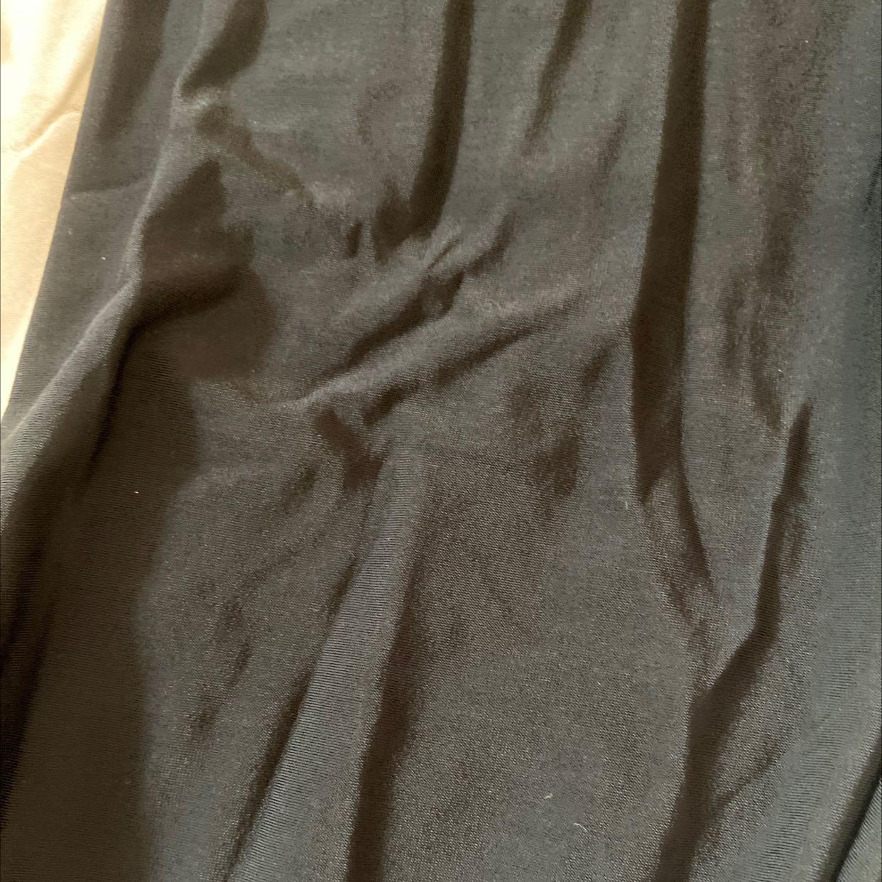 Mua hàng lần đầu mua nhiều mà cái nào cũng chất lương
chất mát lạnh tưởng mặc bị nhăn nhưng lên căng bóng mát rượi Mua hàng lần đầu mua nhiều mà cái nào cũng chất lương
chất mát lạnh tưởng mặc bị nhăn nhưng lên căng bóng mát rượi