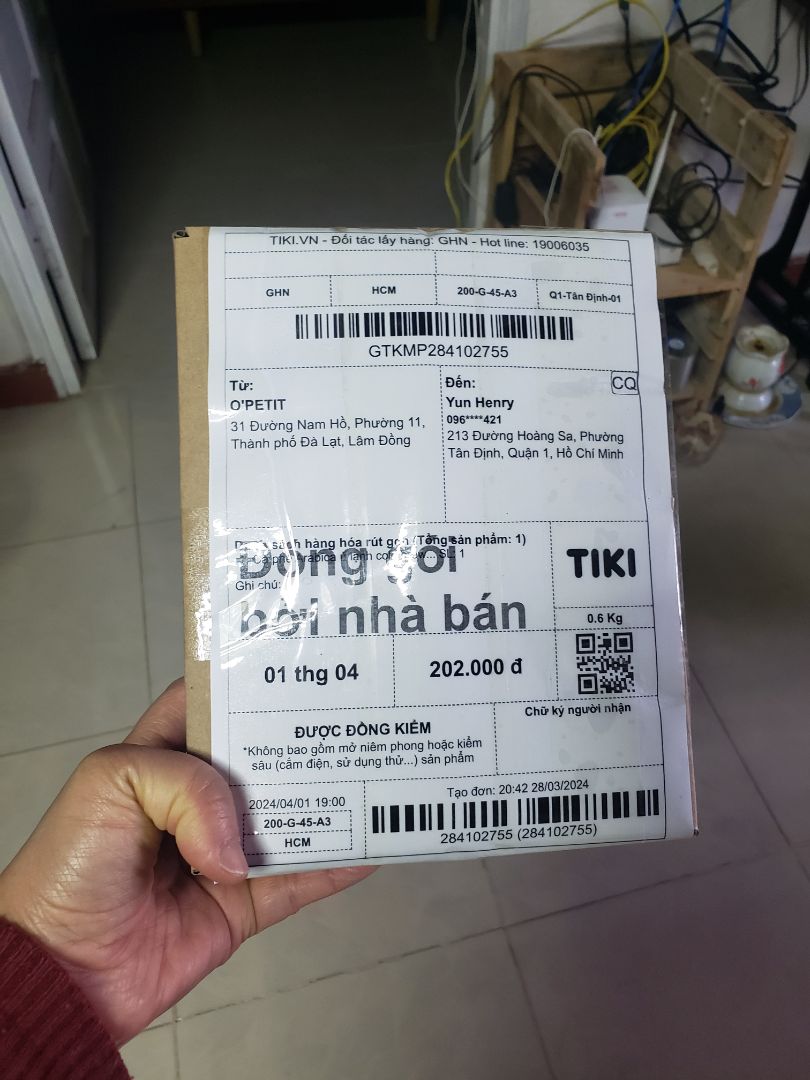 Thơm ngon mùi trái cây. Cà phê mới!