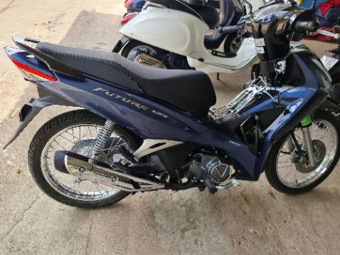 Xe rất tiết kiệm xăng. Kiểu dáng tạm ổn trong tầm giá. Tuy nhiên đề nghị cửa hàng cần kiểm tra bề ngoài xe kỹ trc khi giao cho khách hàng. Xe mình lấy về mới phát hiện bị móp cái cản pô xe