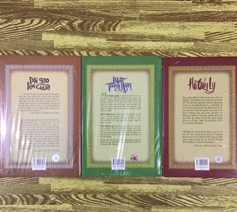 Sách còn seal dù bị nứt,nội dung thì rất hay với những ai yêu thích lịch sử,văn hoá Việt Nam. Mình mua lúc giảm giá 38% thôi,cũng chưa thấy giảm sâu quá bao giờ. 10 điểm !