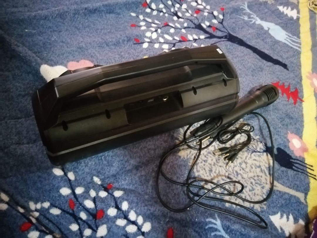 Minh nhần hàng  đúng  với hinh anh  loa nghe tốt ko rè  mít nghe cung tốt đóng gói cận thật  cho shop  4 sao còn  đề dùng và sau  này có sao ko