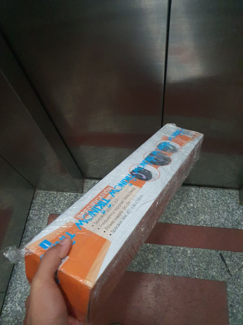 Loa khá đẹp, tiếng to rõ, tách âm tốt. Dãi âm ko đc rộng nhưng ko thể đòi hỏi hơn ở giá 300k+ đc :D. Mở hết mức có hiện tượng rè, để burn in xong xem có cải thiện ko. Loa khá đẹp, tiếng to rõ, tách âm tốt. Dãi âm ko đc rộng nhưng ko thể đòi hỏi hơn ở giá 300k+ đc :D. Mở hết mức có hiện tượng rè, để burn in xong xem có cải thiện ko.