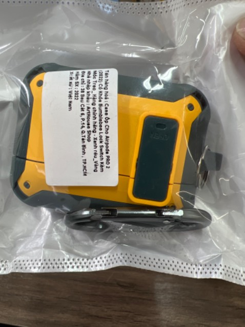Hàng chất lượng mà đặt nhầm loại pro, của mình là airpod 3. Đành dùng làm quà tặng vậy Hàng chất lượng mà đặt nhầm loại pro, của mình là airpod 3. Đành dùng làm quà tặng vậy