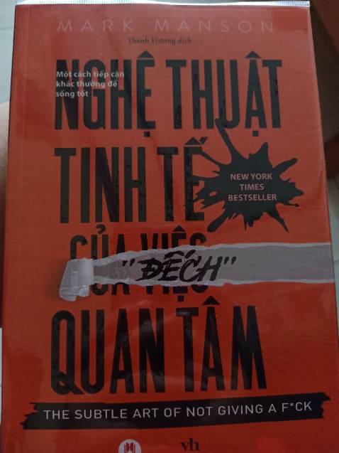 Tuyệt lắm nha, cầm sách trên tay thích thật, được tặng quà và kèm theo đó đc bọc sách nữa nên cho shop 10₫ nhe