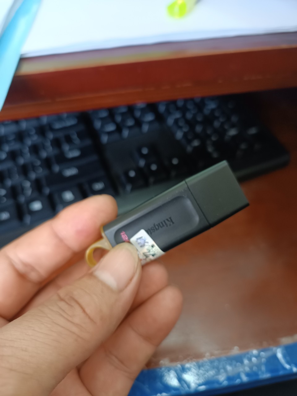 Đúng hàng, đúng dung lượng thực, hàng thơm ngon bổ rẻ, lưu trữ thoải mái Đúng hàng, đúng dung lượng thực, hàng thơm ngon bổ rẻ, lưu trữ thoải mái