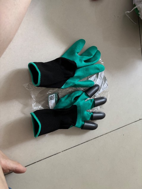 Dùng tốt nhưng phần móng vuốt hơi khó vệ sinh