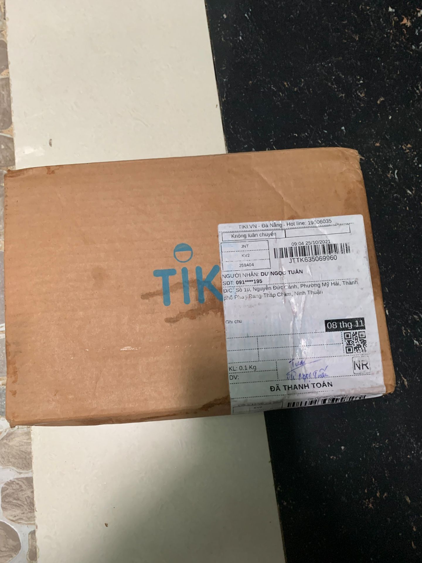 Sản phẩm giá tốt, dùng ổn, nên mua để xử lý những vết nứt trên sân thượng. TikiNow giao hàng xuất sắc. Đáng mua.