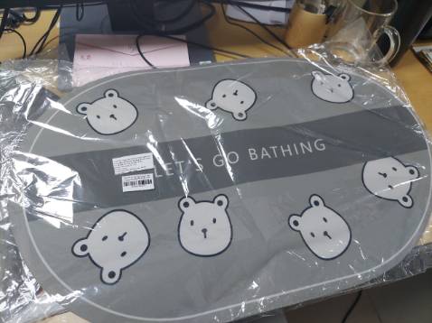 sản phẩm nhận được không đúng hình ảnh của mẫu quảng cáo 
yêu cầu đổi lại ngay