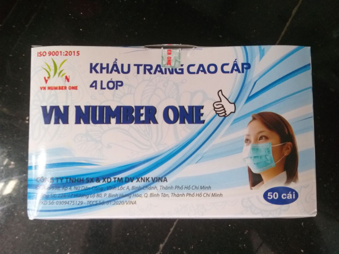 Cảm ơn Tiki và Y tế Lộc đã cho mừng cơ hội mua khẩu trang với giá ưu đãi. Chỉ với 71k mình đã có ngay hai hộp khẩu trang 50 cái 4 lớp, mỗi hộp được tách thành từng gói nhỏ 10 cái rất tiện lợi.