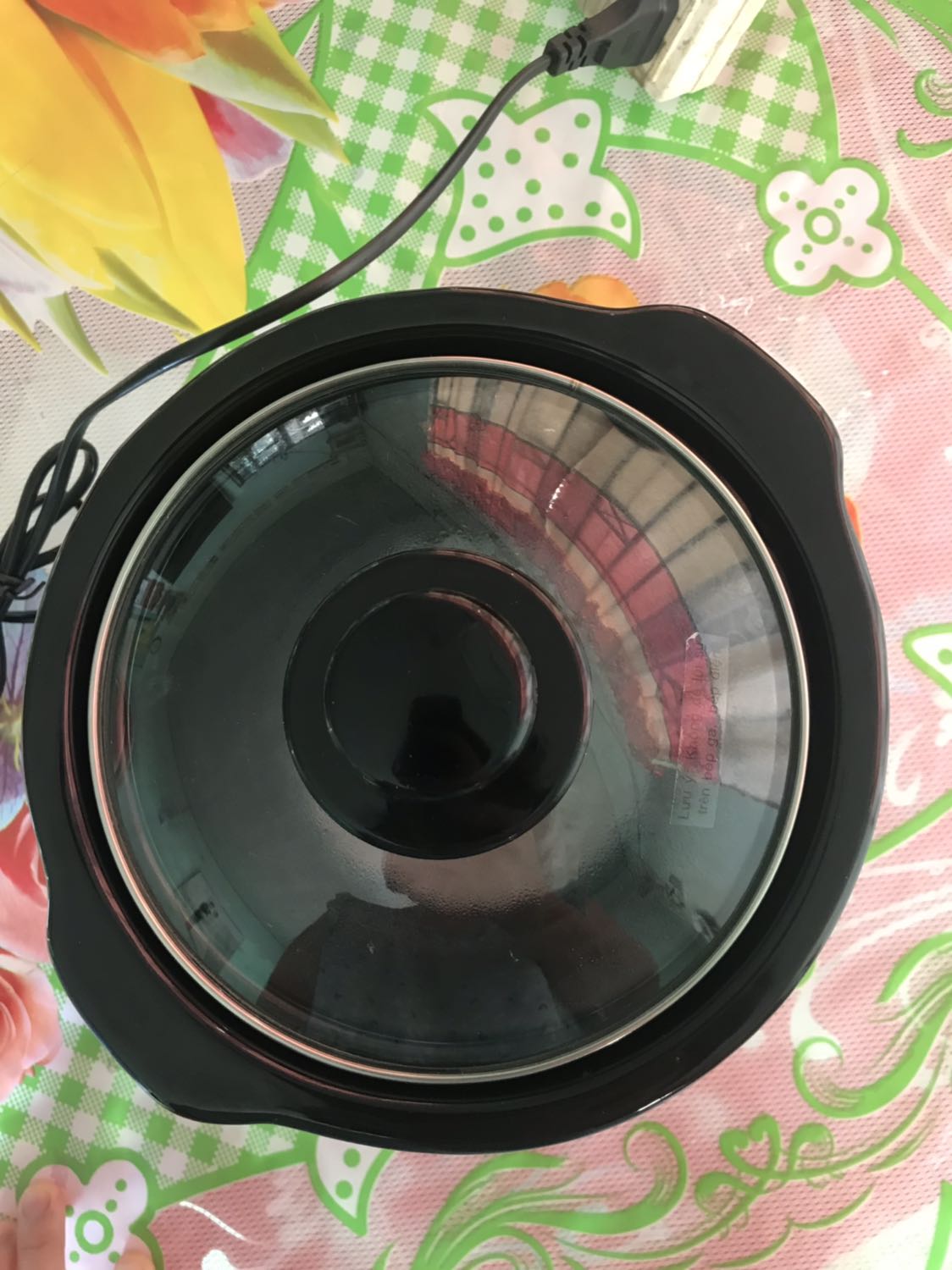 Nhận nồi từ 30/7/2019. Mới nấu được 2 hôm nay, nhận xét như sau:
- Nắp nồi không khớp với thân nồi
- Nấu cháo chế độ High thì đèn lúc sáng lúc không, mình nấu thêm cà rốt và khoai tây vào trước khi cho gạo nhưng cả đêm ko mềm, gạo bỏ sau cũng ko mềm luôn. 
- Đèn chế độ High lúc sáng lúc tắt, hoang mang quá
- Không biết có phải do nồi hay không. Cần Tiki hỗ trợ.