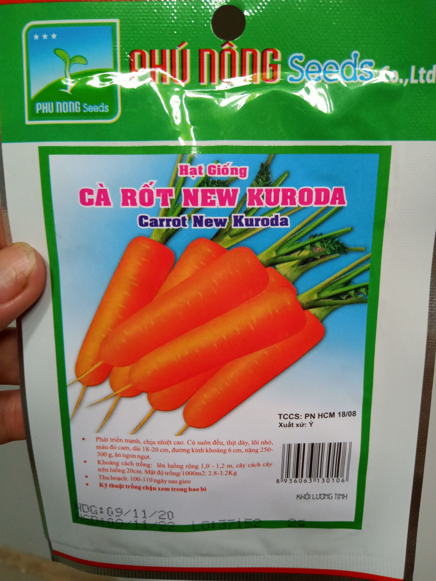 sản phẩm giống mô tả, hạn sử dụng còn xa