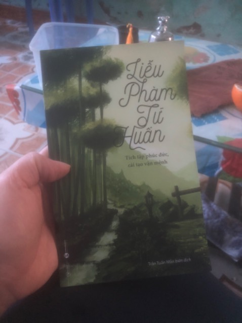 Sách đẹp quá, trông rất trang nhã. Đọc và vận dụng được sẽ thay đổi cuộc sống, nâng tầm trí tuệ.