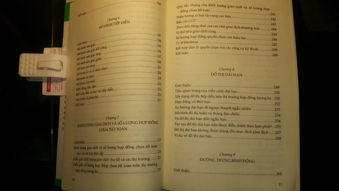 Sách dày hơn 600tr,có 19 chương, nd ko biết chi tiết( dịch từ) ko chứ m thấy mục lục rất ok,do m chưa đọc nên ko dám nói bừa(cần có tg ngâm cứu).À tác giả cùng sách "Phân tích kỹ thuật liên thị trường" finfin có bán sách giấy bóng thì phải, fahasa đóng gói rất trân trọng sách.