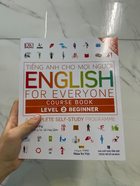 Sách nhìn mới có kèm CD, rất tiện lợi