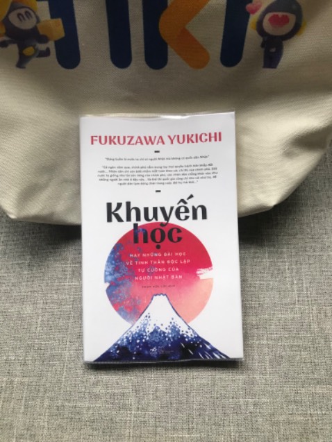 Sách mới, bọc sách đẹp, tiki giao nhanh mà còn được miễn phí ship. Nói chung là rất hài lòng.
Sách hay và ý nghĩa. Sách mới, bọc sách đẹp, tiki giao nhanh mà còn được miễn phí ship. Nói chung là rất hài lòng.
Sách hay và ý nghĩa.