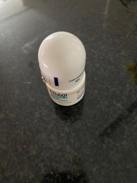 Sản phẩm bị lỗi đầu lăn cứng ko sử dụng đc, đa. Chat riêng vs shop mà ko thấy trả lời, Tiki hỗ trợ đổi hàng hoặc xem lại những lời quảng cáo hoàn tiền của shop, ko uy tín chút nào