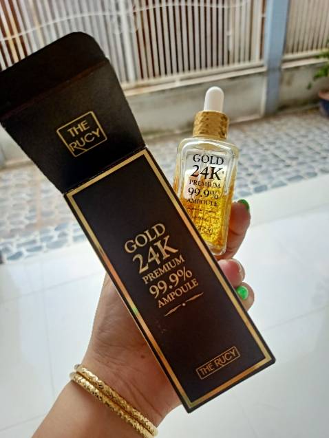 Không kích ứng, thẩm thấu nhanh mướt da, sử dụng hãng này không biết bao nhiêu chai rồi , hài lòng