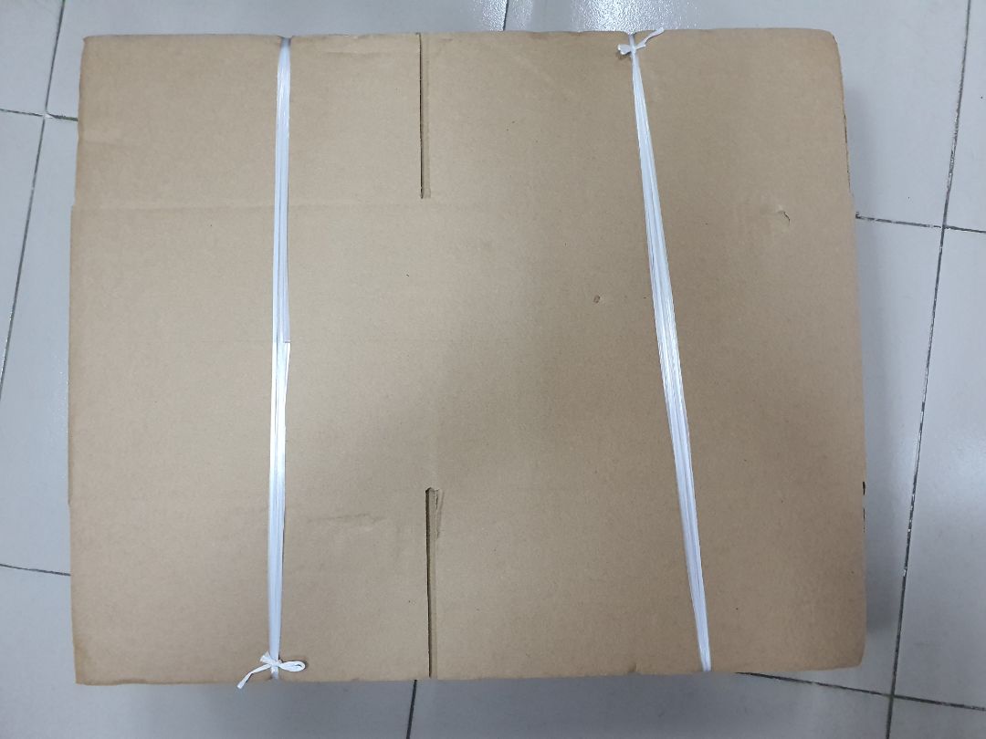 giao hàng sớm
quá trình vận chuyển thùng bị móp
chất lượng giấy tạm được.