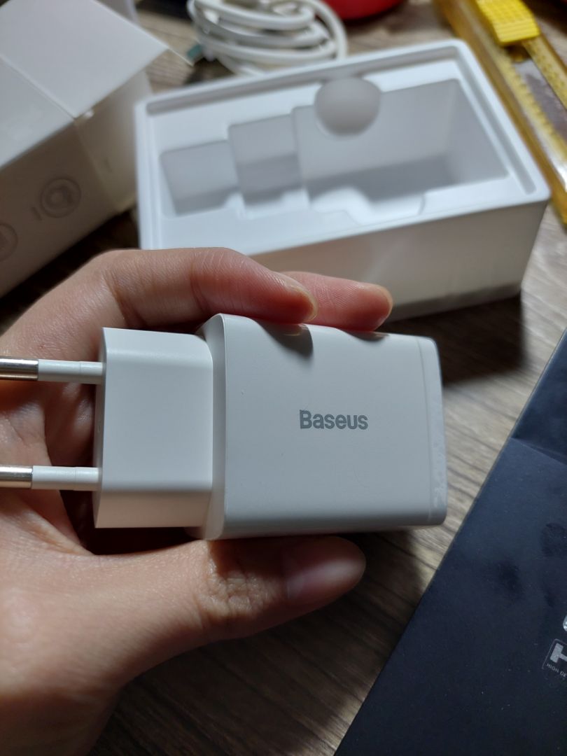 nhận hàng nhanh, mới sử dụng okay, còn lâu thì chưa biết, sẽ đánh giá lại sau