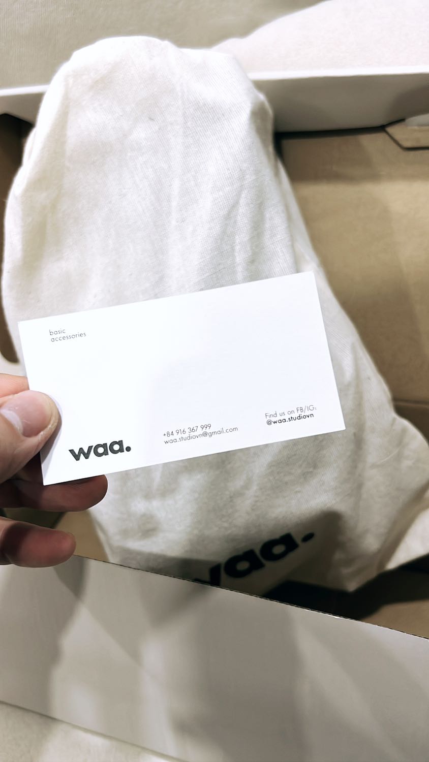 đóng gói đẹp tinh giản mang khá êm chân và giao hàng rất là nhanh lun 🙆‍♂️