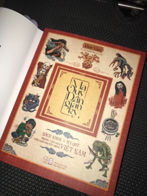 Sách rất đẹp. Bìa ở ngoài đẹp bên trong thì quá đẹp luôn. Nói chung là ok lắm . Tiếc là mới mua xong thì lại thấy sách dc giảm đến 36% nên hơi buồn tí. Nhưng nói chung vân cho 5 sao vì chất lượng sách.