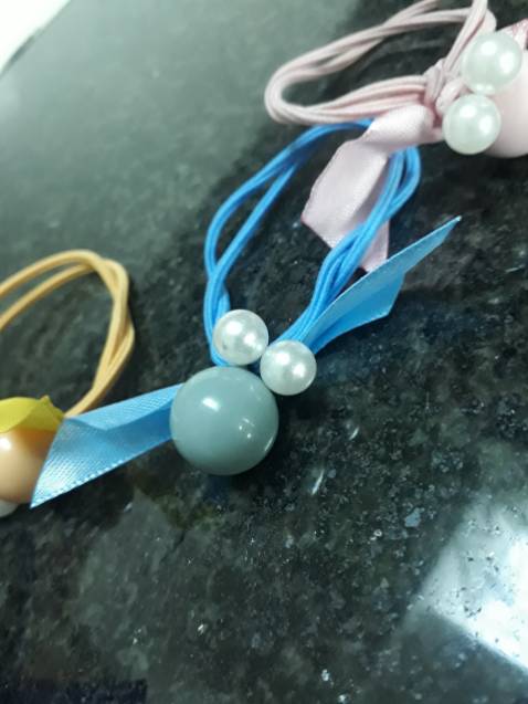 dây buộc tóc nasi mắt ếch dễ thương lắm ạ. Màu sắc rất đẹp. Quá rẻ. Rất hài lòng