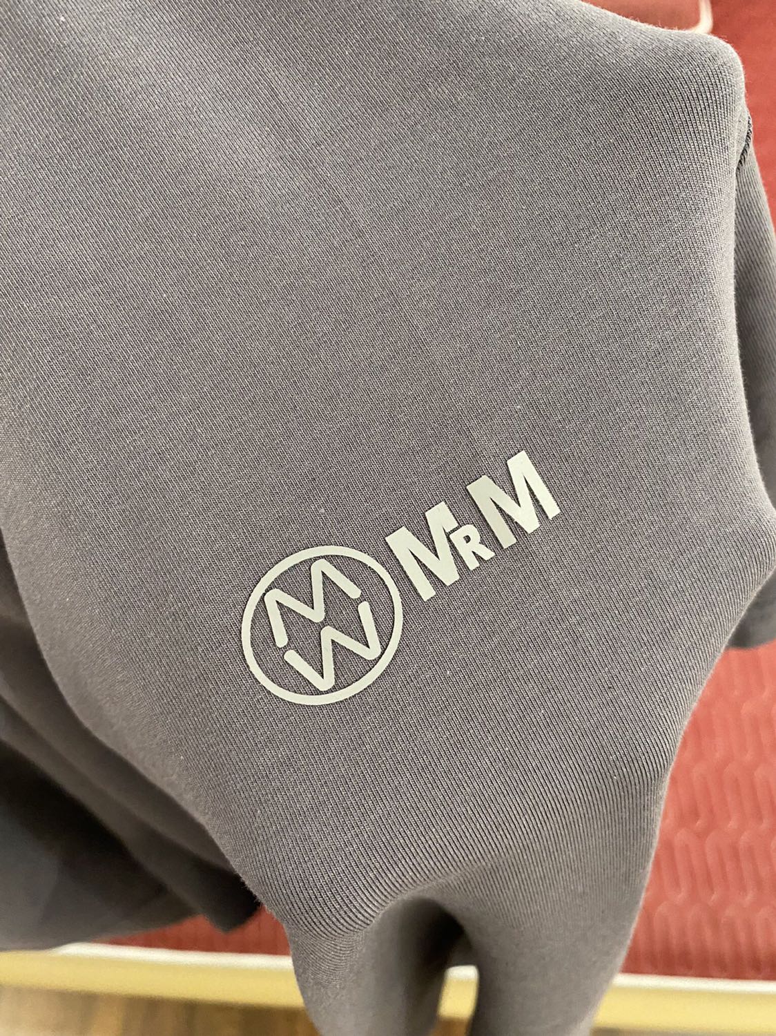 Cực kì hài lòng khi nhận được hàng. Áo thun đẹp , cao cấp từ Logo, thông tin Brand rõ ràng. chất cotton co dãn tốt và mùa hè mặc mát thoải mái và thấm mồ hôi tốt. Dịch vụ tikinow 2h đi kèm, nhận hàng luôn mà chi phí ship cực rẻ, giá không quá đắt nhưng bù lại mọi thứ khác 10/10. Cực kì hài lòng khi nhận được hàng. Áo thun đẹp , cao cấp từ Logo, thông tin Brand rõ ràng. chất cotton co dãn tốt và mùa hè mặc mát thoải mái và thấm mồ hôi tốt. Dịch vụ tikinow 2h đi kèm, nhận hàng luôn mà chi phí ship cực rẻ, giá không quá đắt nhưng bù lại mọi thứ khác 10/10.