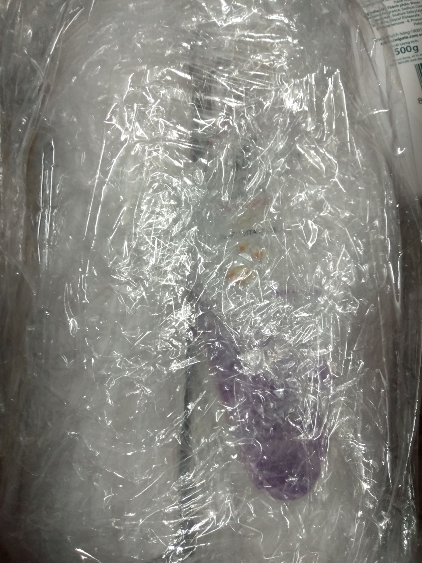 shop đóng gói rất cẩn thận và giao hàng nhanh chóng cực kỳ, mình rất thích mùi hương của sản phẩm này