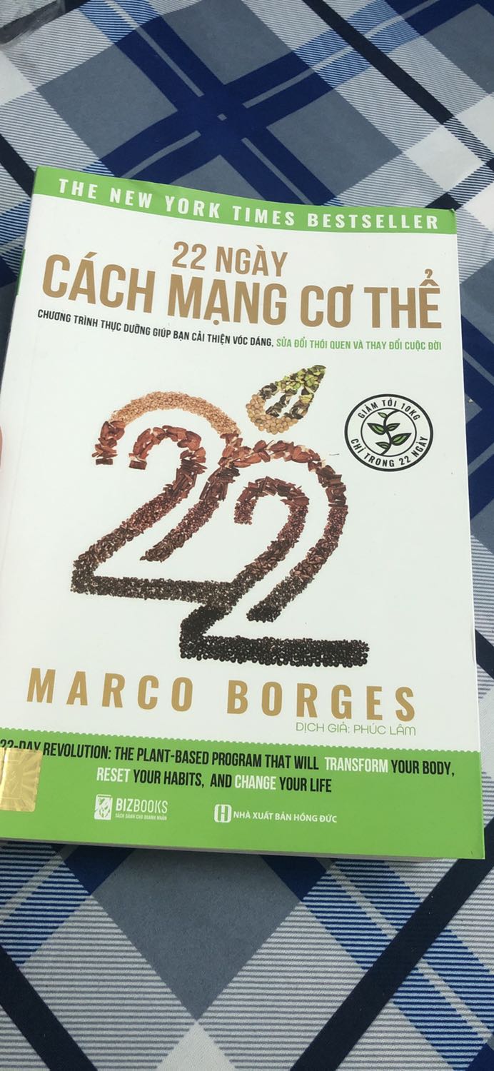 Chủ yếu sách hướng bạn đến 1 chế độ ăn chay , đủ chất và giải phóng cơ thể giúp cải thiện sức khỏe, thuần thực vật. Mình cũng háo hức mún thử 22 ngày theo chế độ ăn này xem hiệu quả nhu thế nào ?