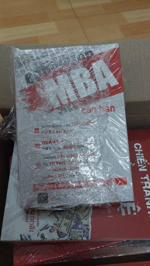 Sách bọc chắc chắn, ship nhanh dã man ạ, chưa kể là giá thành rẻ hơn rất nhìu so vớ các nhà sách khác và sàn thương mại điện tử khác nữa ạ 🥰