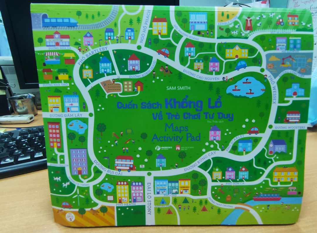 1. Sale sách mà chọn cả sản phẩm có logo rẻ hơn hoàn tiền thì mua không cần so sánh giá
2. Giao hàng ở tỉnh mà vô cùng nhanh
3. Mình hơi bùn vì hộp đóng gói bị méo rách nhưng may mà sách không bị làm sao cả
4. Nội dung sách hay hợp với các bé, nhất là trong thời kỳ nghỉ học vì covid khiến bé bị hạn chế ra khỏi nhà vừa chơi vừa học giảm thời gian đòi xem máy tính tivi
p.s sách có thể xé để dán lên tường giúp bé chủ động tham gia mọi nơi chứ không nhất thiết phải ngồi giở sách