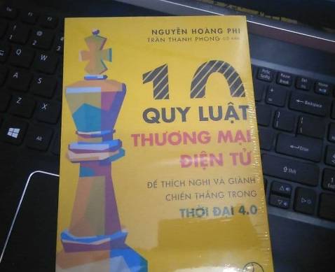 Sách hay và hữu ích, giọng văn mang tính thời sự đọc rất cuốn. Nội dung sách cô đọng rõ ràng, các ví dụ trong sách là những vấn đề rất hay, rất sát với thực tế, dễ đọc dễ hiểu. Mong tác giả sẽ cho ra nhiều sách hơn. Xin chân thành cám ơn! Tiki giao hàng nhanh, đóng gói cẩn thận.