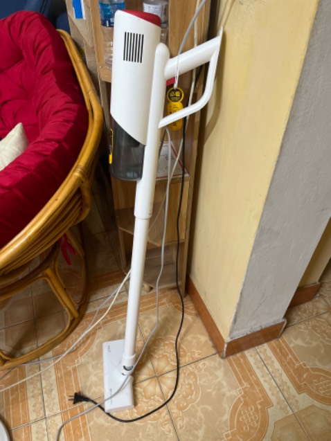 Lực hút mạnh đa dạng, chất liệu nhựa bền, di chuyển khá OK