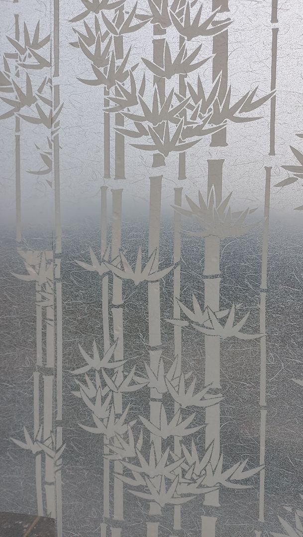 Đúng mô tả và đúng kích thước, dán lên kính đẹp. Hi vọng shop hỗ trợ thêm đồ ủi decal cho dễ dán. 5 sao cho chất lượng.