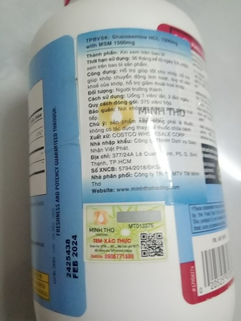Hàng mới date xa, có tem chính hãng nữa, còn công dụng thì phải dùng 1 thời gian mới biết được.