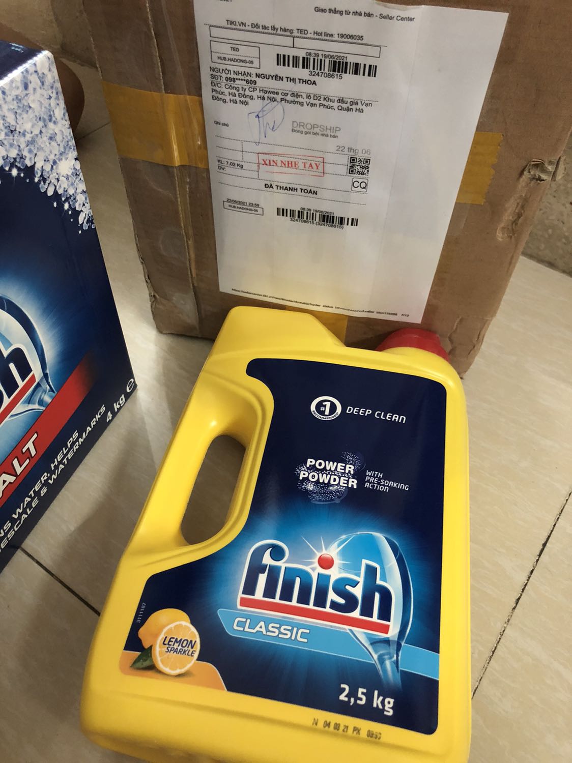 Shop cho mình hỏi sao hạn sử dụng ở chai bột có thể xoá dễ dàng vậy?