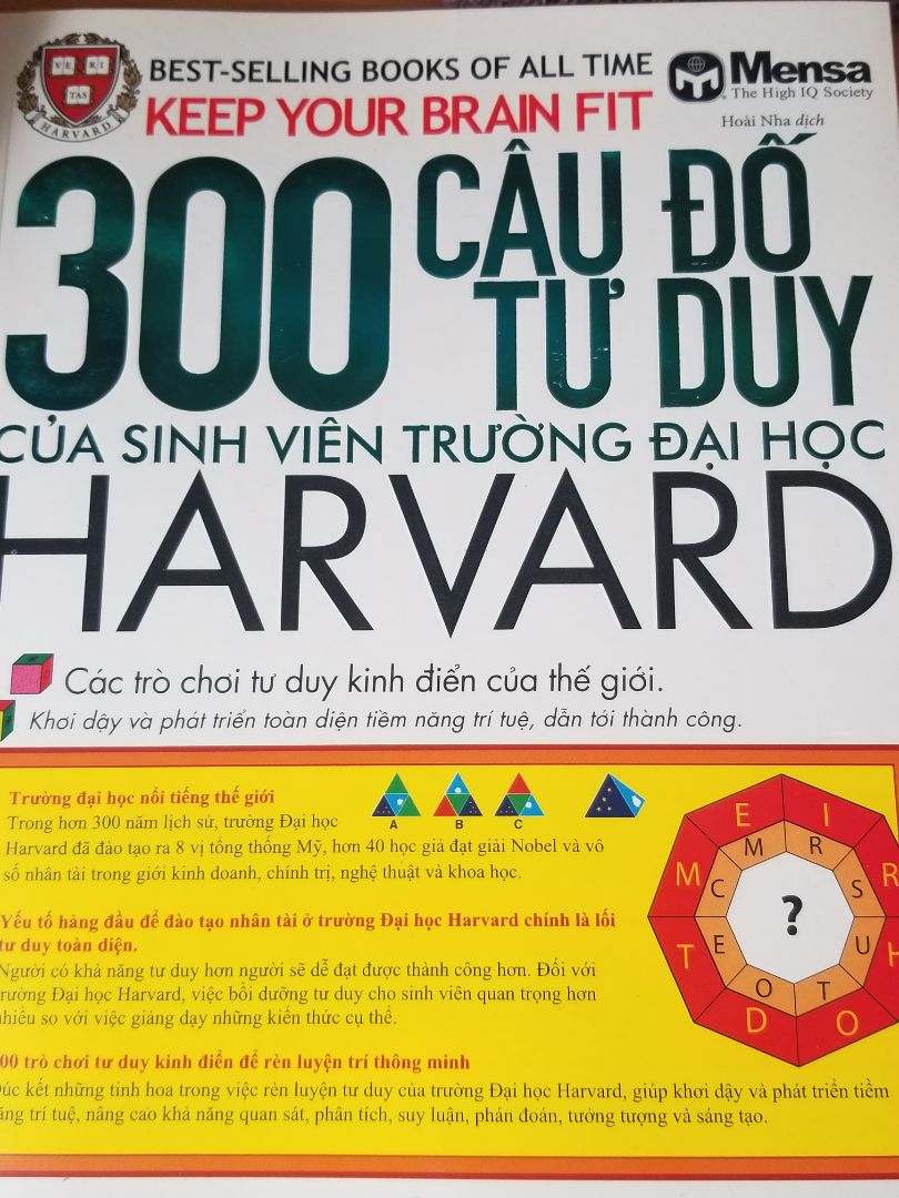 Sách 300 câu đố này của Đông A rất hay. Đi từ mức độ dễ đến khó, lời giải cũng khá chi tiết. Mỗi tuần dành ra một buổi giải đố rất vui, phát triển tư duy rất nhiều. Mua hàng trên tiki luôn đảm bảo chất lượng, giao hàng cũng rất nhanh.