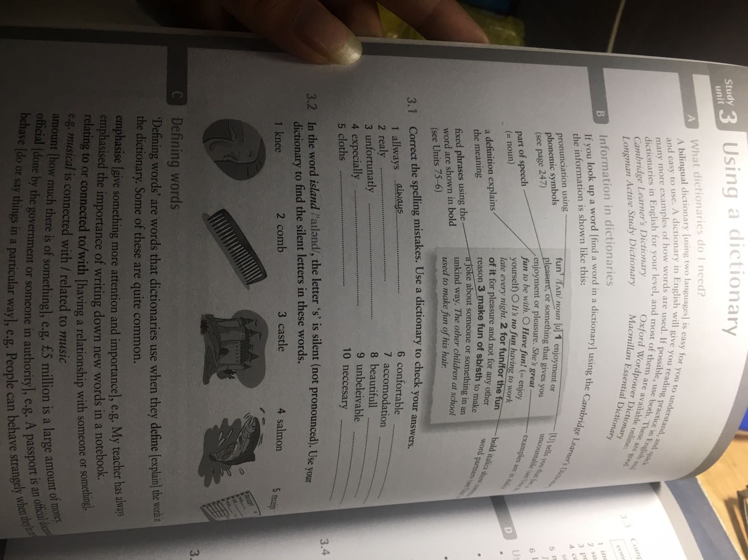 Hàng giao nhanh, đóng gói tốt, tuy nhiên bề ngoài sách hơi cũ, cũng ko bị rách giấy trong, mỗi ngày 2 bài tầm 3 tháng lên kha khá đấy, trc khi mua các bạn nhớ *** trình độ á, không mua về khó quá làm ko đc là uổng