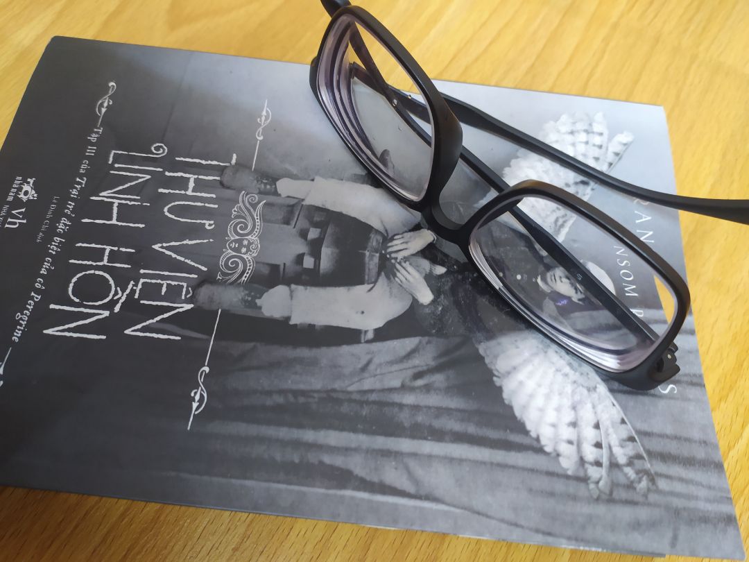 Bộ này hay khỏi bàn rồi, tiki giao nhanh. Chất lượng sách khá, dịch mượt, sách thơm mùi sách.